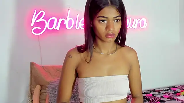 Snapshot of BarbieHotLaura chatting on September 20, 2025, 3:02 pm BarbieHotLaura online show from September 20, 2025, 3:02 pm