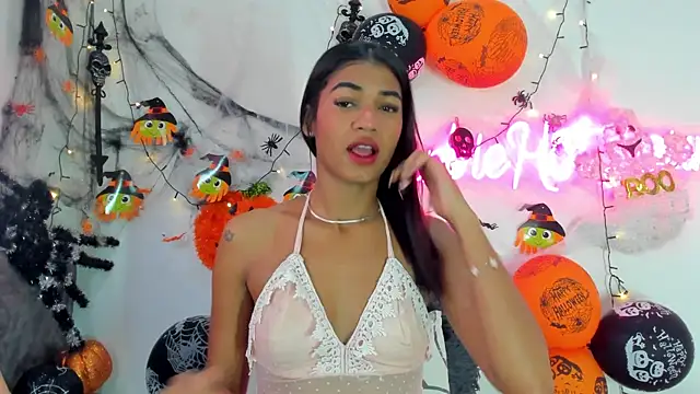 Snapshot of BarbieHotLaura chatting on October 26, 2025, 4:02 pm BarbieHotLaura online show from October 26, 2025, 4:02 pm