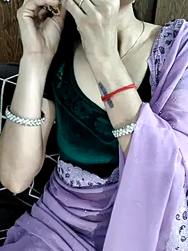 indian yourshreya69 online show from May 4, 2026, 11:50 am