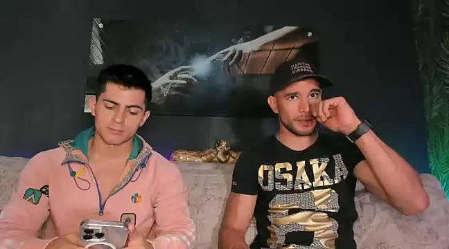 Snapshot of Crhis_N_Derek chatting on December 19, 2024, 4:57 pm Crhis N Derek online show from December 19, 2024, 4:57 pm