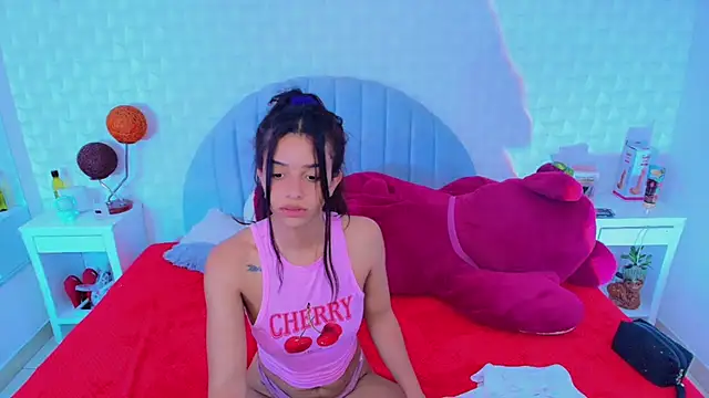 charlotte 0309 online show from November 4, 2025, 7:35 pm