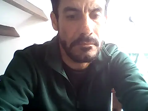 elkike1980 online show from June 3, 2026, 3:39 pm