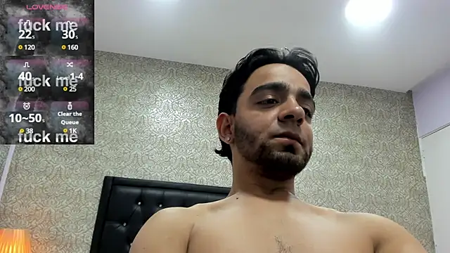 Snapshot of Little_Alann chatting on February 6, 2025, 7:40 pm Little Alann online show from February 6, 2025, 7:40 pm