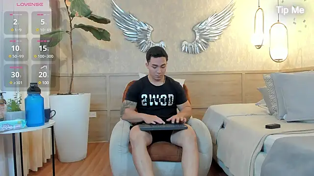 Ryan Hunt online show from December 14, 2024, 1:05 pm