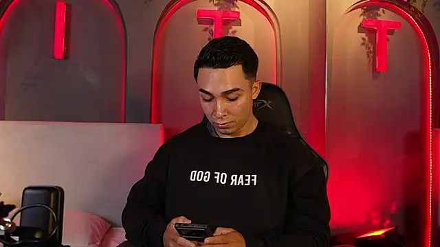 Ryan Hunt online show from October 7, 2025, 12:24 pm