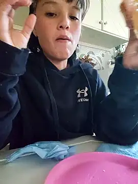 LorenRosse online show from October 13, 2025, 4:34 am