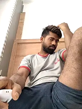 INDIANBOY7439 online show from May 2, 2026, 8:41 am