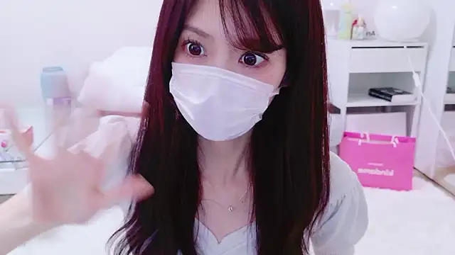 Snapshot of oxo_yuna_oxo chatting on April 14, 2026, 5:13 am oxo yuna oxo online show from April 14, 2026, 5:13 am