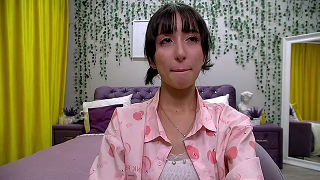 NicoleLimp online show from February 3, 2025, 4:41 pm