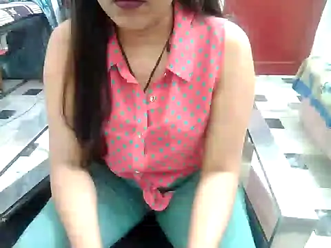 aarushi sharmaa online show from February 1, 2025, 5:47 pm