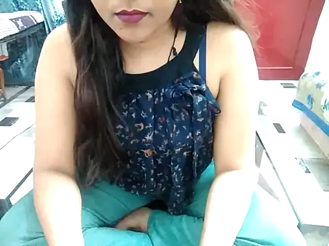 aarushi sharmaa online show from February 17, 2025, 4:04 pm