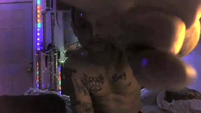 Snapshot of Buffshagswell chatting on September 28, 2025, 7:41 pm Buffshagswell online show from September 28, 2025, 7:41 pm