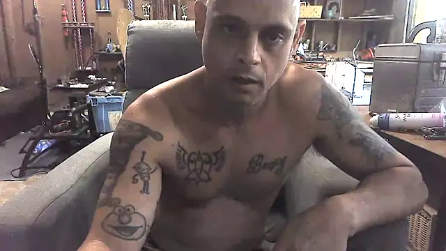 Snapshot of Buffshagswell chatting on September 29, 2025, 2:55 pm Buffshagswell online show from September 29, 2025, 2:55 pm