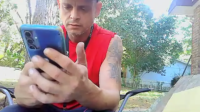 Snapshot of Buffshagswell chatting on October 14, 2025, 3:57 pm Buffshagswell online show from October 14, 2025, 3:57 pm