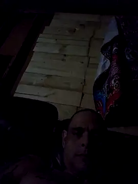 Snapshot of Buffshagswell chatting on October 22, 2025, 4:57 am Buffshagswell online show from October 22, 2025, 4:57 am