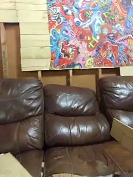 Snapshot of Buffshagswell chatting on October 26, 2025, 4:35 pm Buffshagswell online show from October 26, 2025, 4:35 pm