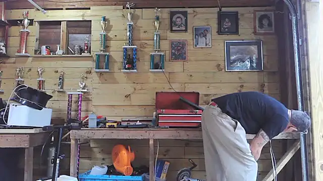 Buffshagswell online show from February 4, 2026, 6:58 pm