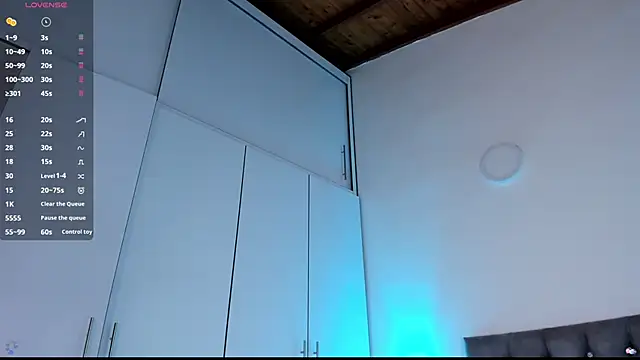 Jimena White  online show from February 12, 2025, 3:07 am