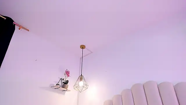 Jimena White  online show from March 9, 2025, 3:01 am