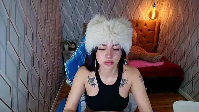 Angelchristix online show from June 4, 2026, 2:01 pm
