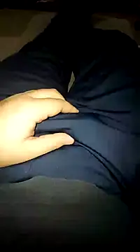 Snapshot of reelciii21 chatting on January 2, 2025, 4:46 pm reelciii21 online show from January 2, 2025, 4:46 pm