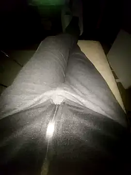 Snapshot of reelciii21 chatting on January 8, 2025, 7:03 pm reelciii21 online show from January 8, 2025, 7:03 pm