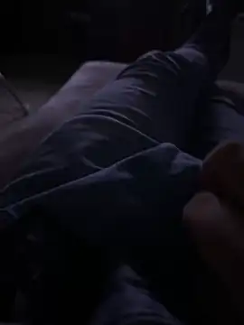 Snapshot of reelciii21 chatting on February 18, 2025, 4:16 pm reelciii21 online show from February 18, 2025, 4:16 pm