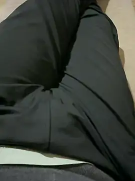 Snapshot of reelciii21 chatting on February 18, 2025, 9:42 pm reelciii21 online show from February 18, 2025, 9:42 pm