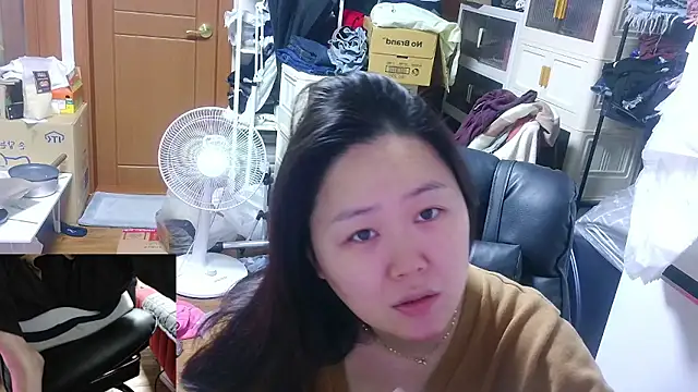 Snapshot of rami0428 chatting on April 6, 2026, 6:20 pm rami0428 online show from April 6, 2026, 6:20 pm