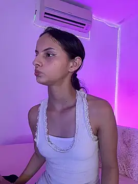 ninaht online show from February 13, 2026, 9:11 pm