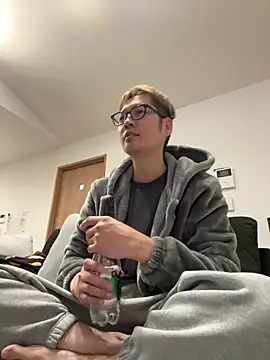 kensnb online show from March 17, 2025, 8:51 pm