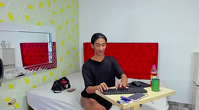 SofiaNaugthyxTS online show from December 24, 2024, 12:44 pm