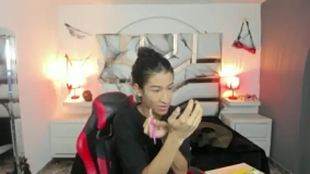 SofiaNaugthyxTS online show from October 24, 2025, 1:57 am