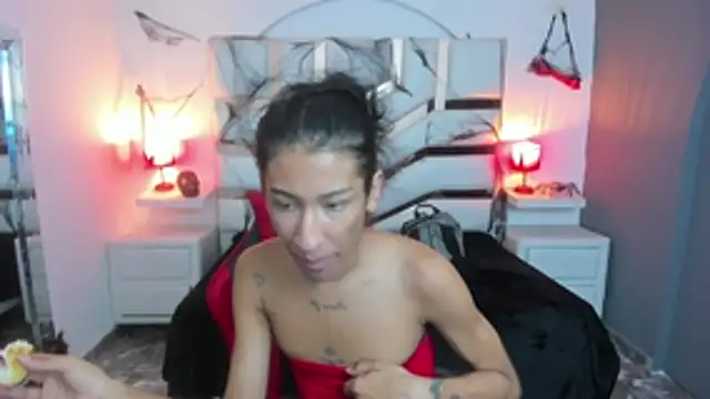 SofiaNaugthyxTS online show from October 26, 2025, 1:11 am