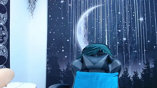 Hikaryfire online show from September 12, 2025, 2:17 pm