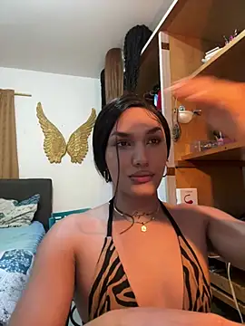 Snapshot of cataafitt chatting on May 3, 2026, 4:18 am cataafitt online show from May 3, 2026, 4:18 am