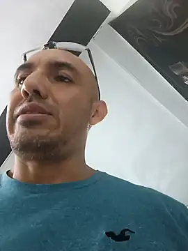 Snapshot of exmilitary chatting on January 27, 2025, 9:00 pm exmilitary online show from January 27, 2025, 9:00 pm