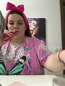 Snapshot of MelanieBrownn chatting on December 21, 2024, 8:10 pm MelanieBrownn online show from December 21, 2024, 8:10 pm