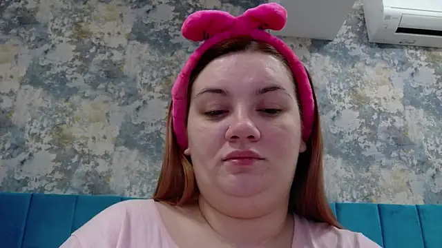 Snapshot of MelanieBrownn chatting on January 14, 2025, 4:08 pm MelanieBrownn online show from January 14, 2025, 4:08 pm