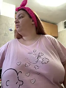 Snapshot of MelanieBrownn chatting on February 12, 2025, 5:47 am MelanieBrownn online show from February 12, 2025, 5:47 am