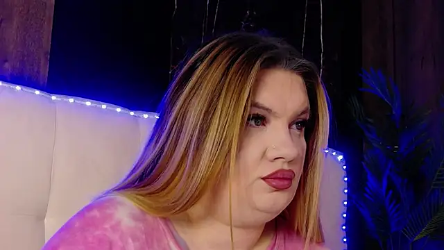 Snapshot of MelanieBrownn chatting on February 15, 2026, 5:37 am MelanieBrownn online show from February 15, 2026, 5:37 am