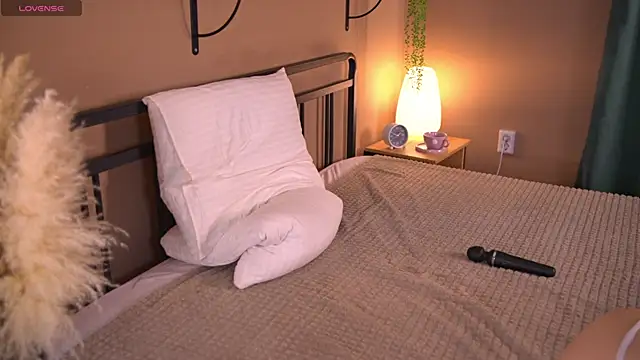  AlinaBailey online show from January 20, 2025, 11:35 am