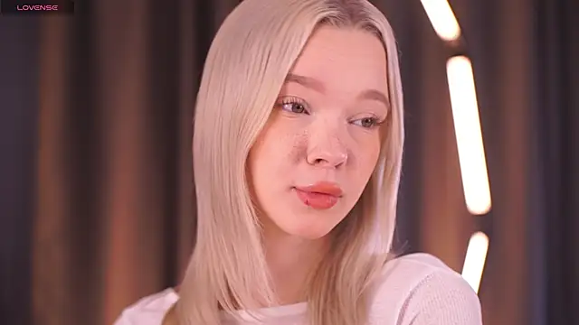  AlinaBailey online show from January 11, 2026, 7:57 am