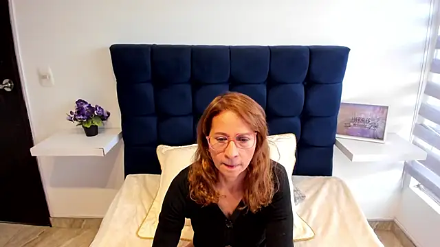 Snapshot of MARGOT_WHISPER chatting on January 15, 2025, 12:15 pm MARGOT WHISPER online show from January 15, 2025, 12:15 pm