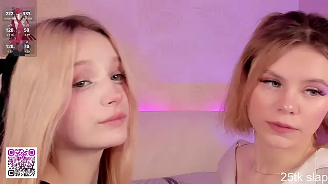 Snapshot of Naughty__Couplles chatting on March 15, 2025, 3:07 am Naughty  Couplles online show from March 15, 2025, 3:07 am
