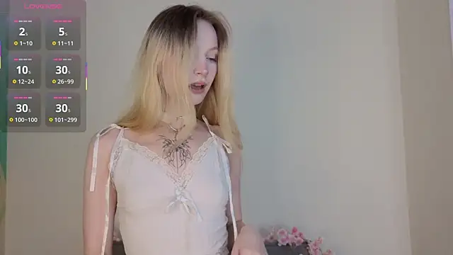 Snapshot of Naughty__Couplles chatting on September 11, 2025, 3:50 am Naughty  Couplles online show from September 11, 2025, 3:50 am