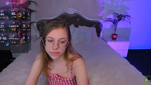LayriantaVee online show from January 9, 2025, 10:41 am