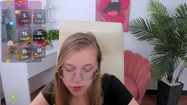 Snapshot of LayriantaVee chatting on September 23, 2025, 6:49 am LayriantaVee online show from September 23, 2025, 6:49 am