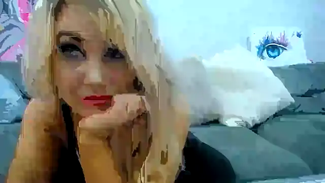 Niquitasparkles online show from November 26, 2025, 1:34 pm