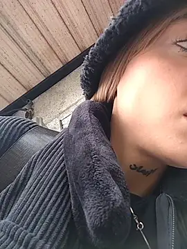 Dani pegin online show from December 19, 2025, 1:51 pm